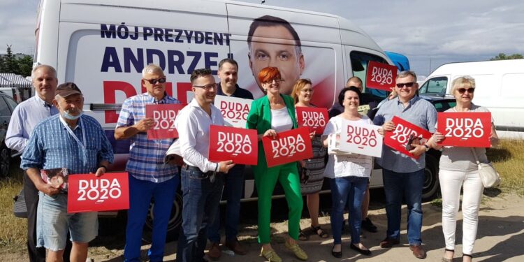 Europoseł Rafalska na gorzowskiej giełdzie