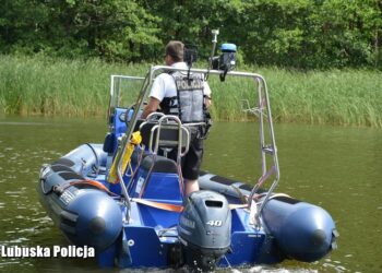 Policja przypomina o zasadach bezpieczeństwa nad wodą