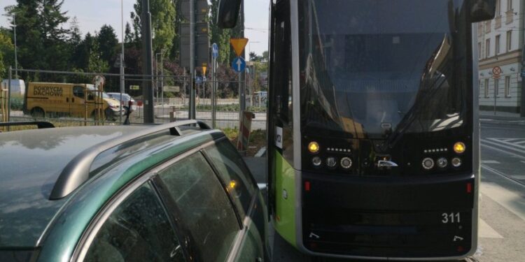 Kilkaset złotych i punkty karne za wstrzymanie tramwajów