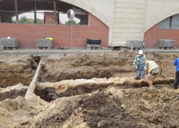 Mury obronne i tajemnicza baszta