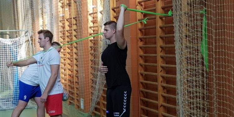 Z nadziejami i nowym nabytkiem Stal jedzie do Nowej Soli