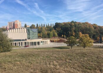 Miasto szuka dyrektorów