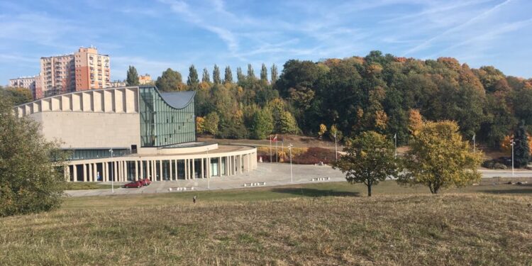 Miasto szuka dyrektorów