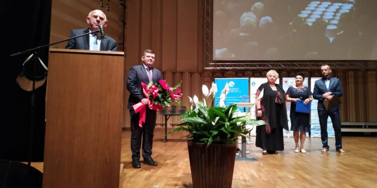 Piętnasta konferencja kobiet w filharmonii