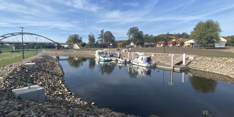 Marina w Santoku otwarta!