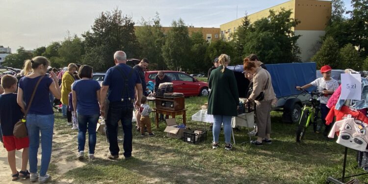 Wyprzedaż garażowa i eko-piknik
