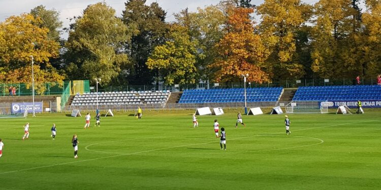 Derby na „szóstkę” – gorzowianki nie dały szans ekipie z Kostrzyna