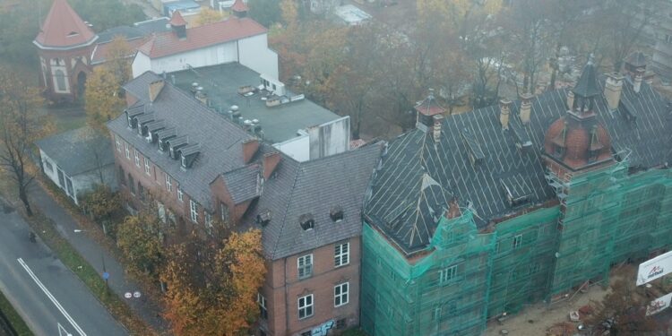 CEZiB z rocznym opóźnieniem