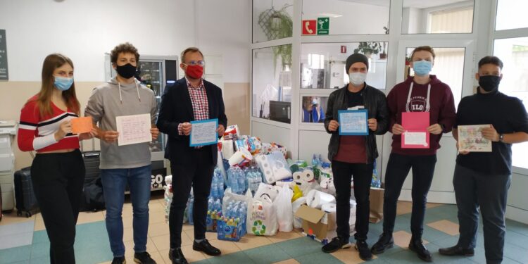 I LO pomogło pacjentom gorzowskiego oddziału zakaźnego