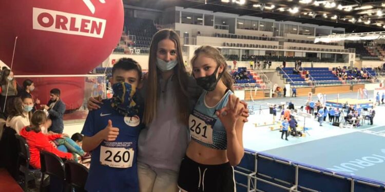 Pierwsze lekkoatletyczne sukcesy w dużej hali
