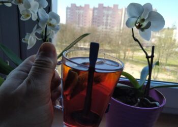 Jak przetrwać czas pandemii –  psycholog radzi