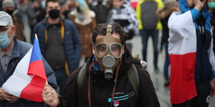 Mity na temat koronawirusa