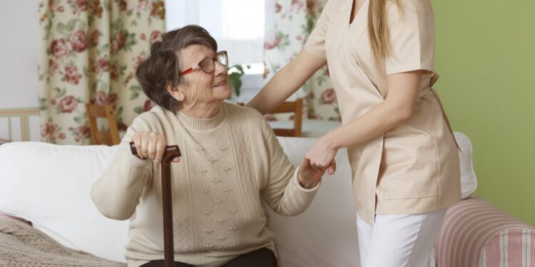 Gorzów szuka NGO do wsparcia seniorów