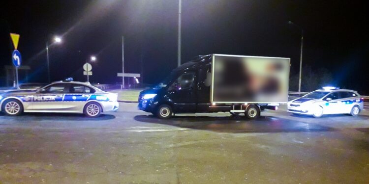 Lubuscy policjanci pomogli w transporcie szczepionek