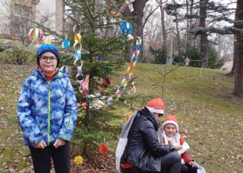 Ozdabianie muzealnych choinek