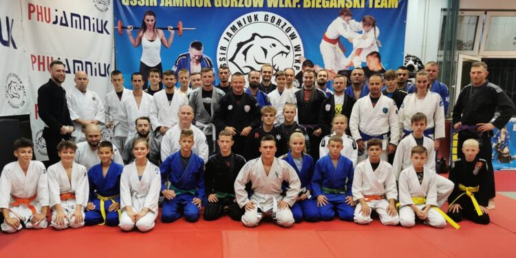 Najpierw sparingi, potem turnieje