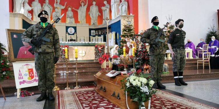 Pożegnanie bp. Adama Dyczkowskiego w Zielonej Górze
