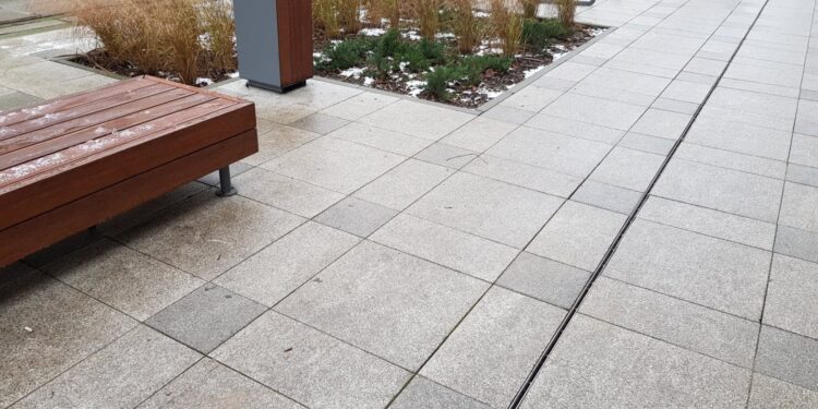 Problem z deptakiem. Brudzi się bardziej niż przypuszczano