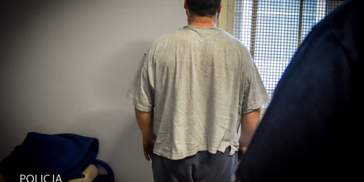 Policja zatrzymała pijanego kierowcę pługopiaskarki