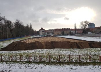 Ruszyła przebudowa stadionu