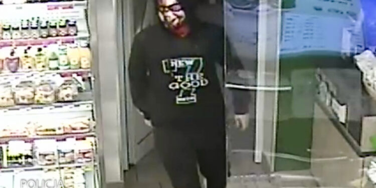 Napad na sklep w Wawrowie. Policja szuka świadków [FILM]