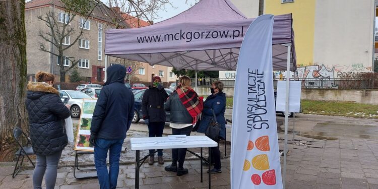 Nowy mural i zieleń – w Gorzowie powstaje park kieszonkowy