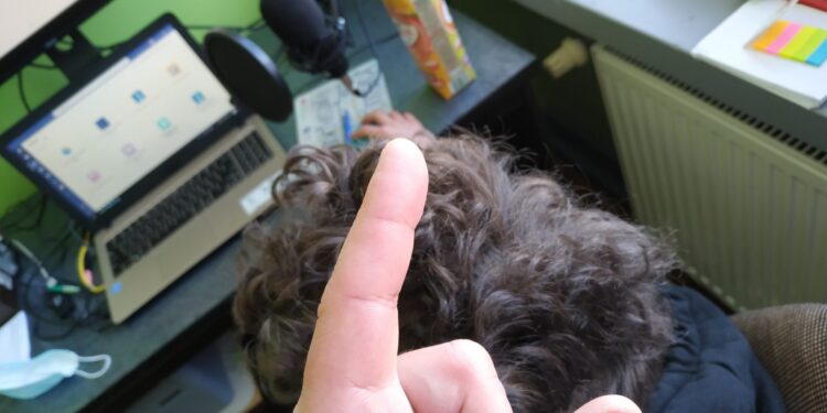 Relacja z uzależnionym dzieckiem – opinia terapeuty