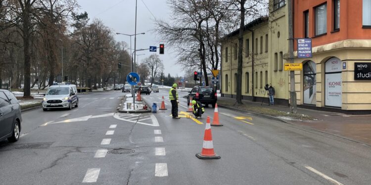 Nowa organizacja ruchu na wylocie z Kosynierów Gdyńskich