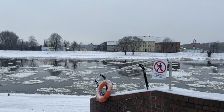 Dolne tarasy bulwarów zamknięte