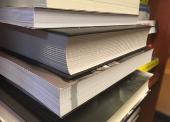 Biblioteka kupuje książki drukowane większą czcionką