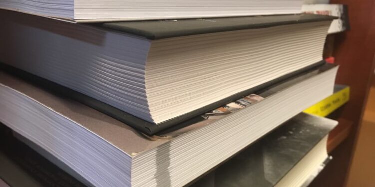 Biblioteka kupuje książki drukowane większą czcionką
