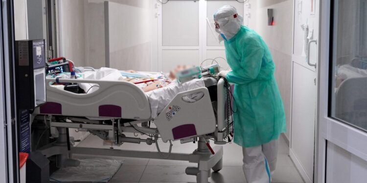 W Lubuskiem pacjenci zajmują 523 łóżka z 910 dla chorych na COVID-19