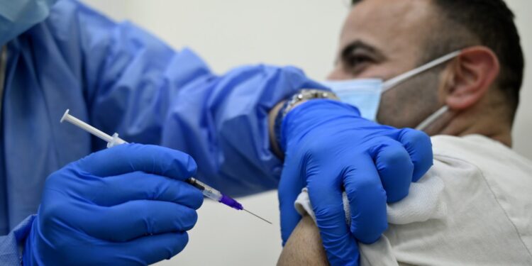 Dotychczas w Polsce zaszczepiono 2,1 mln osób