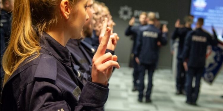 Policja zaprasza do służby