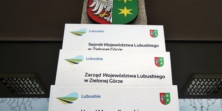 Platforma straszy samorządowców?