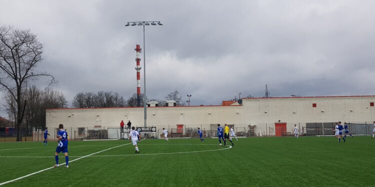 Stilon bez szans z Rakowem