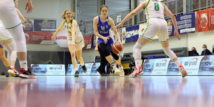 Trzecie zwycięstwo koszykarek Enei AZS AJP