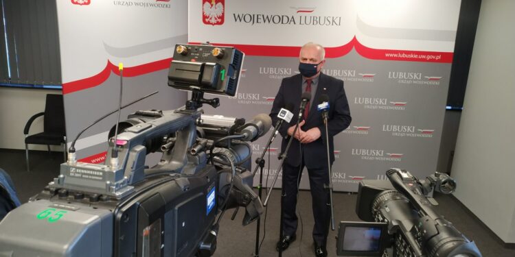 Wojewoda o sytuacji z COVID-19: „Umiarkowanie optymistyczna”