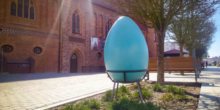 Wielkanocne ozdoby w centrum [ZDJĘCIA]