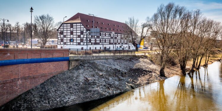 Skarpa się zapada? Zostanie naprawiona