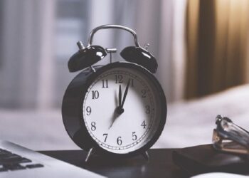 Co sądzimy o zmianie czasu?