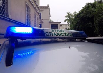 Po pościgu funkcjonariusze SG odzyskali audi warte 130 tys. zł