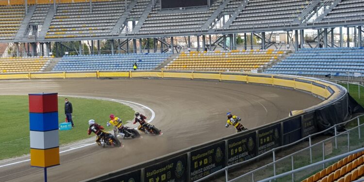 Ostatni szlif Stali przegrany