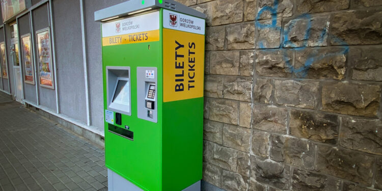 Gdzie powinny stać biletomaty?