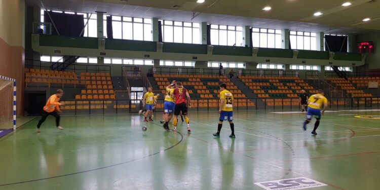 Pewne zwycięstwo szczypiornistów Stali