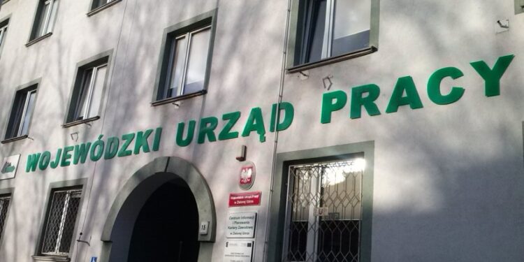 Mniej bezrobotnych w regionie!