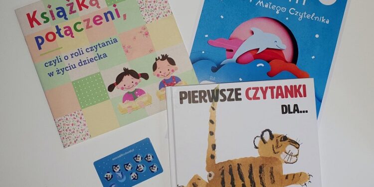 Biblioteka rozdaje wyprawki