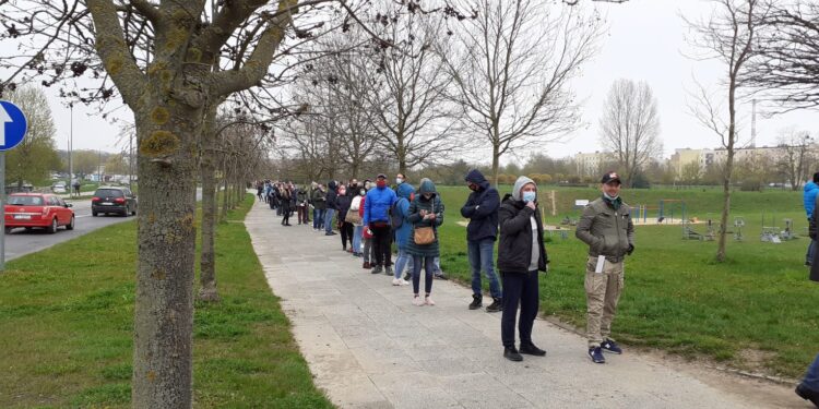 Tysiące osób zaszczepionych