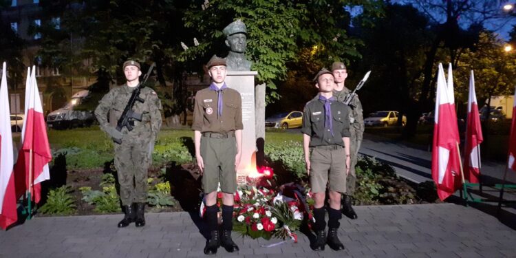 Oddali hołd rotmistrzowi Witoldowi Pileckiemu