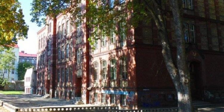 Jest wykonawca remontu dla SP 1